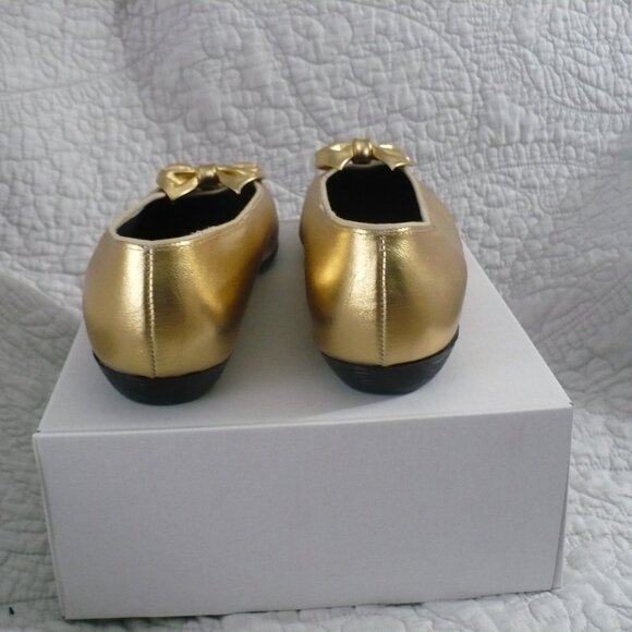 EUC-Tictactoes Gold Metallic Leather Flats with Bows- Size 13W - Picture 5 of 6